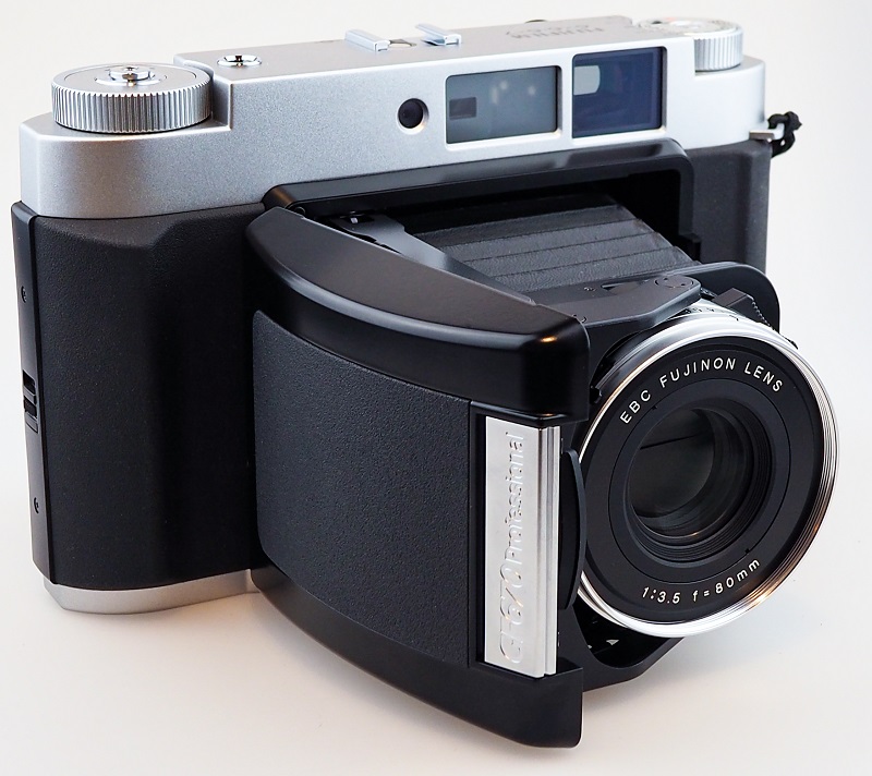 FujiFilm GF 670